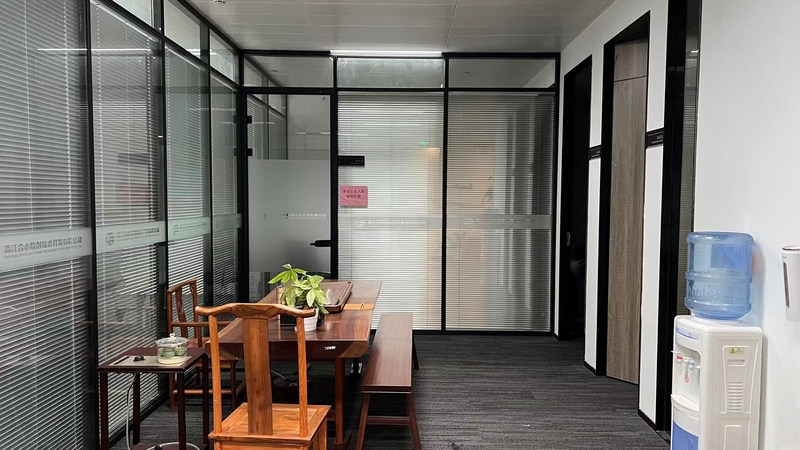 高德置地广场出租-349.25m²-精装修